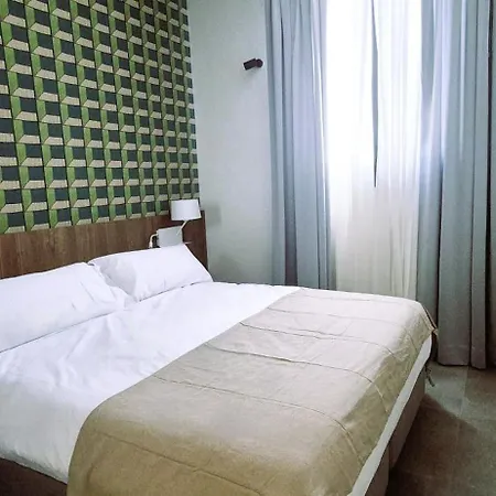 Robles 4 By Gades Gestion * Cadiz